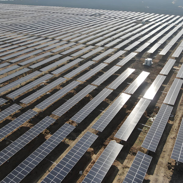 Single Axis-30P: 30-Panel Solar Panel Tracking Mount - Imagen 3